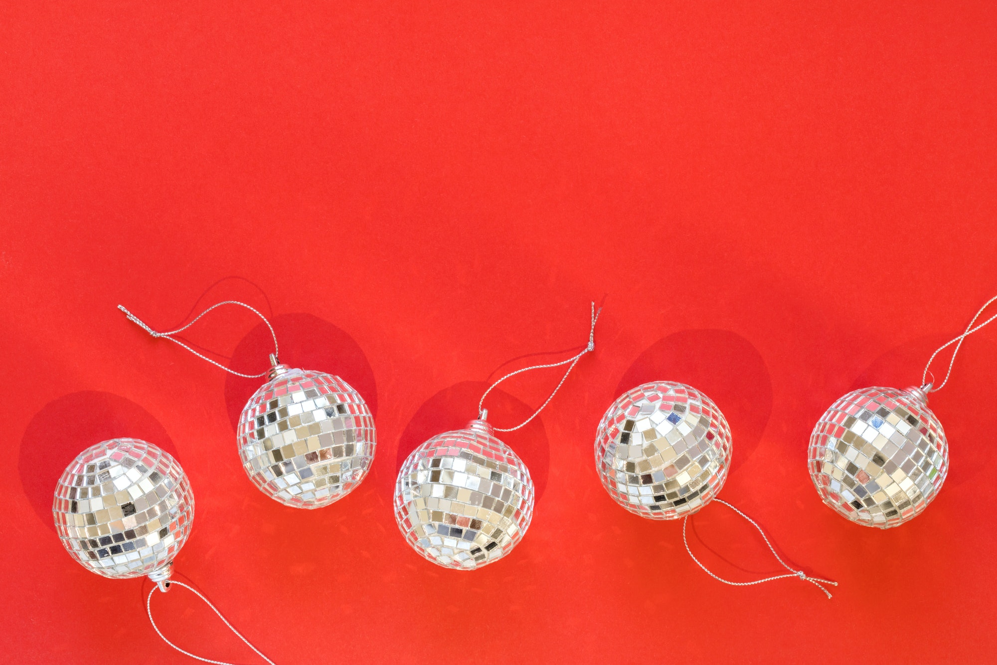 Mirror disco balls Greeting card concept voor Christmas, New Year, party